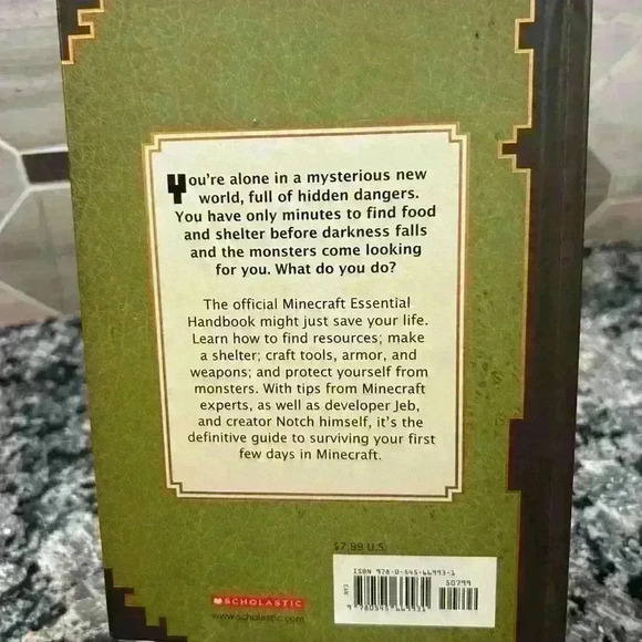 Lot of 2 Minecraft Books - Essential Handbook & Redstone Handbook - Picture 12 of 15